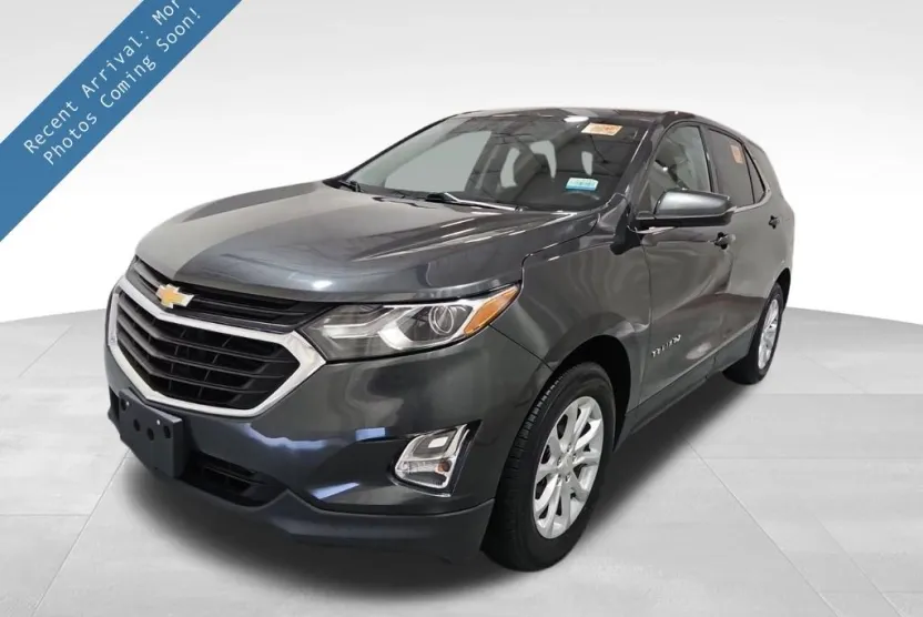 2019 Chevrolet Equinox LT photo 1