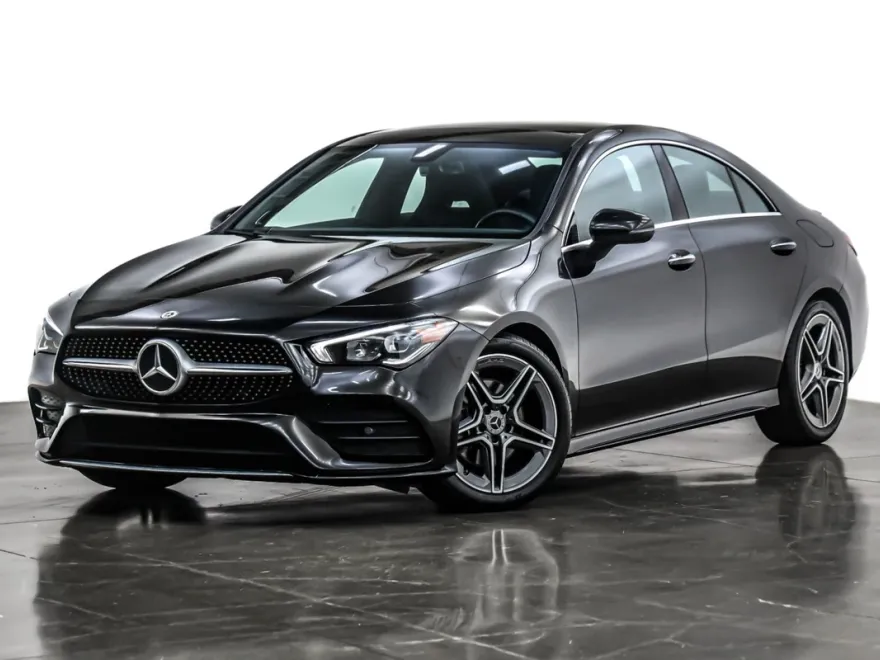2023 Mercedes Benz CLA 250 4MATIC photo 1