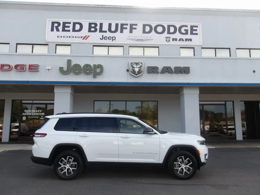 2025 Jeep Grand Cherokee L photo 1