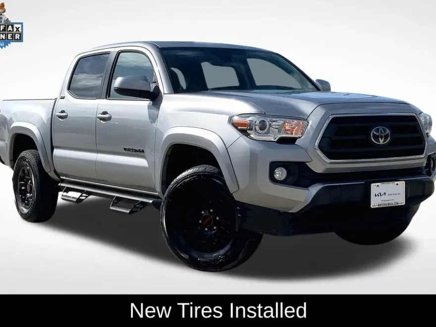 2021 Toyota Tacoma SR5 photo 1