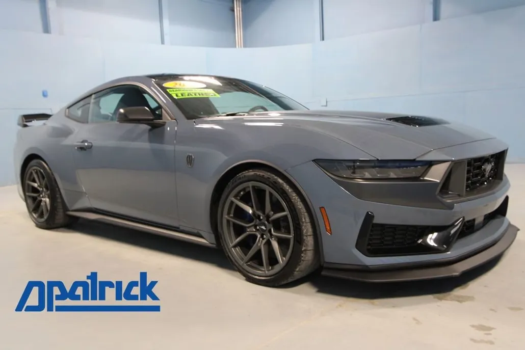 2025 Ford Mustang Dark Horse photo 1