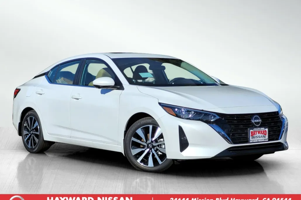 2025 Nissan Sentra SV photo 1