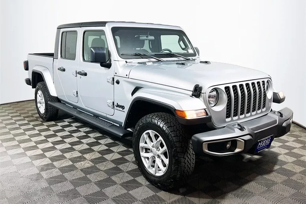 2023 Jeep Gladiator Sport photo 1