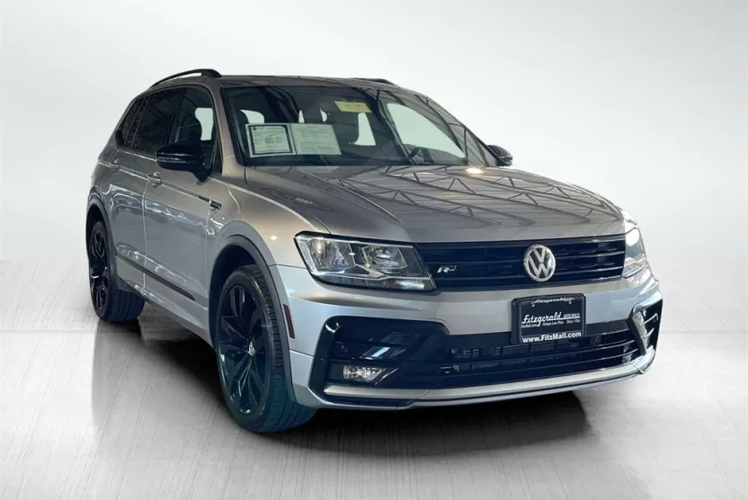 2021 Volkswagen Tiguan SE R-Line Black photo 1