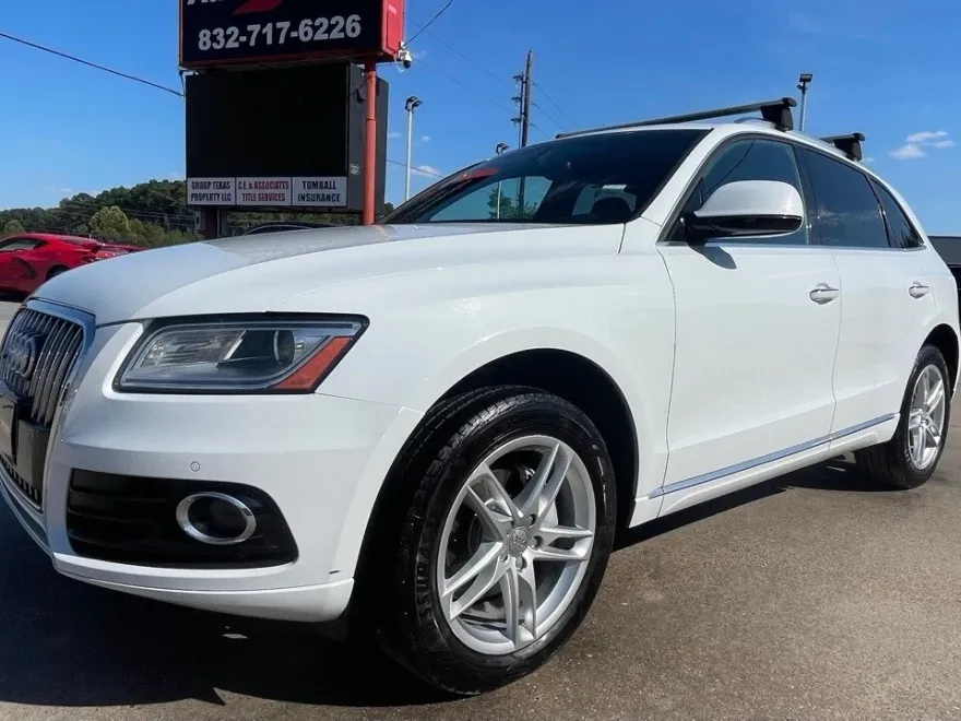 2016 Audi Q5 2.0T Premium photo 1