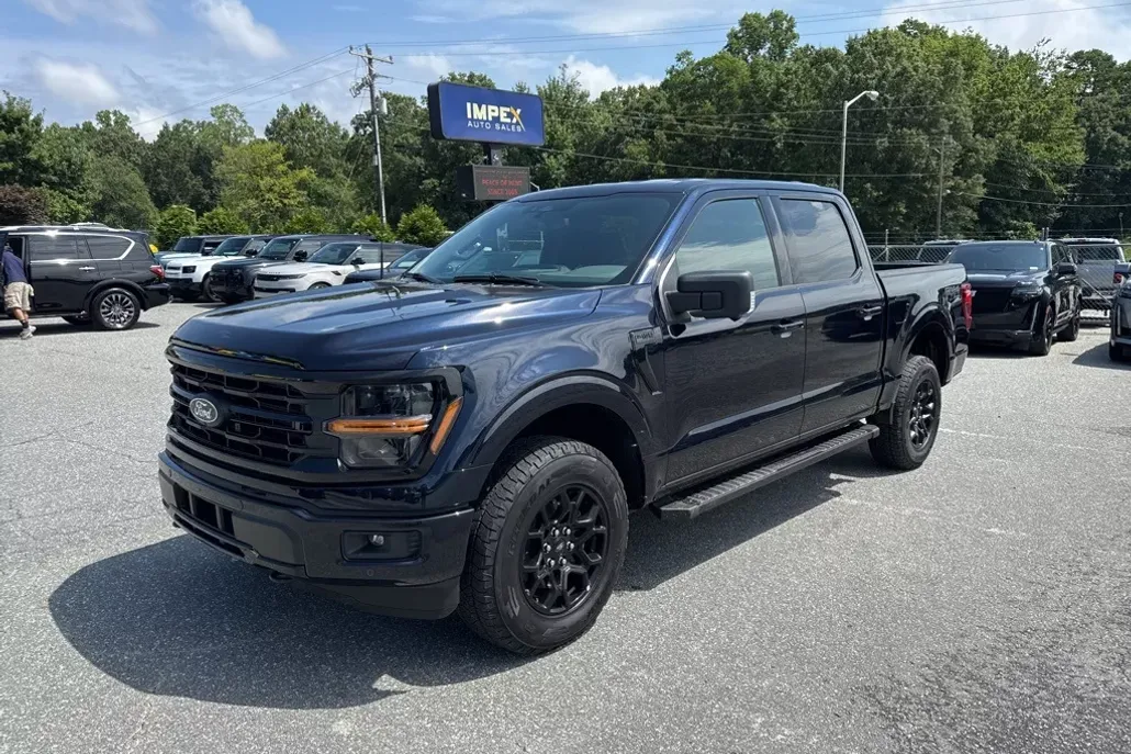2025 Ford F-150 XLT photo 1