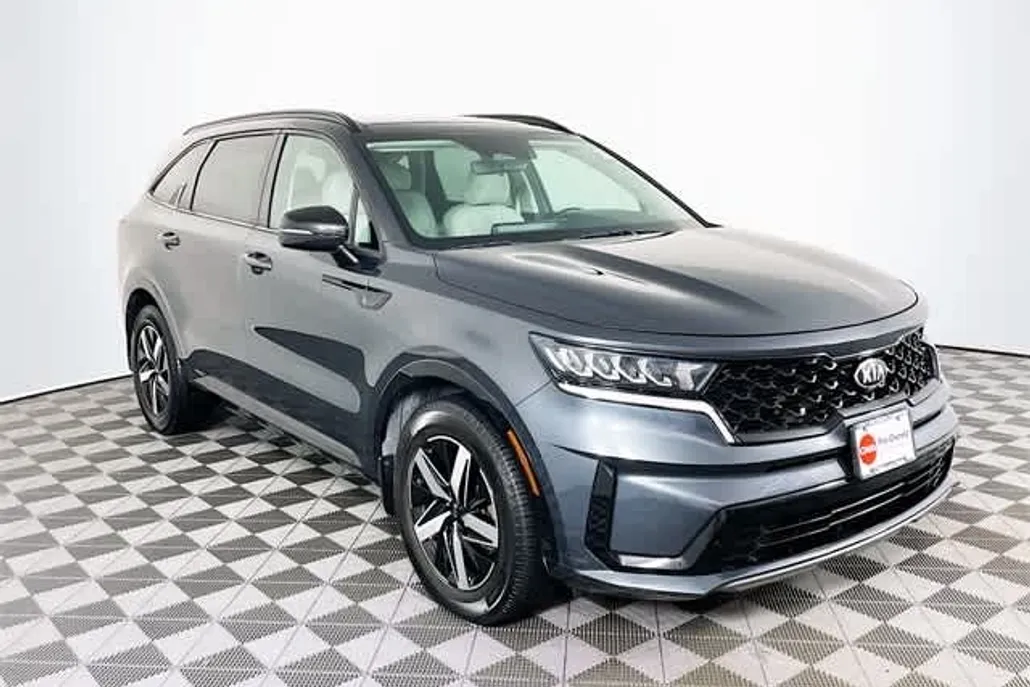 2021 Kia Sorento S photo 1