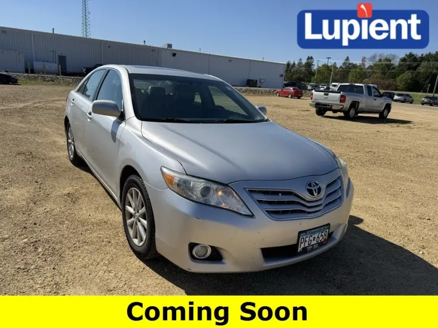 2010 Toyota Camry Base photo 1