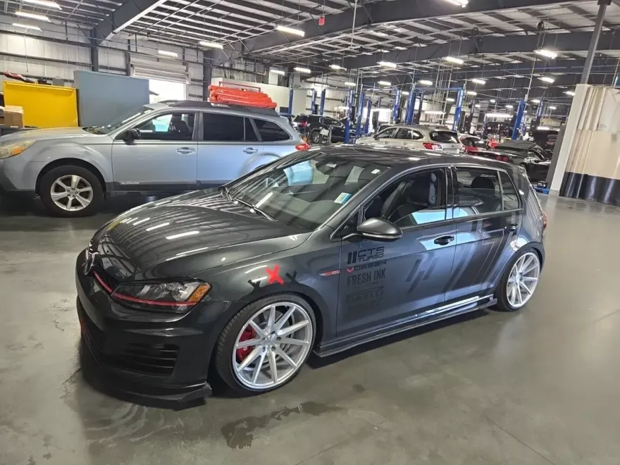 2017 Volkswagen Golf GTI Autobahn photo 1