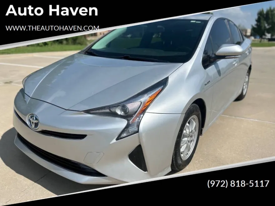 2016 Toyota Prius Two Eco Three Four Touring photo 1