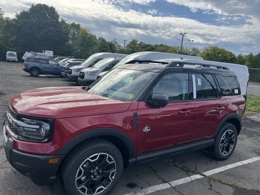 2025 Ford Bronco Sport Outer Banks photo 1