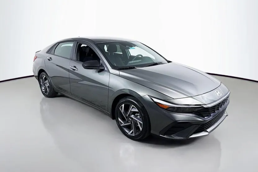 2025 Hyundai Elantra Hybrid SEL Sport photo 1