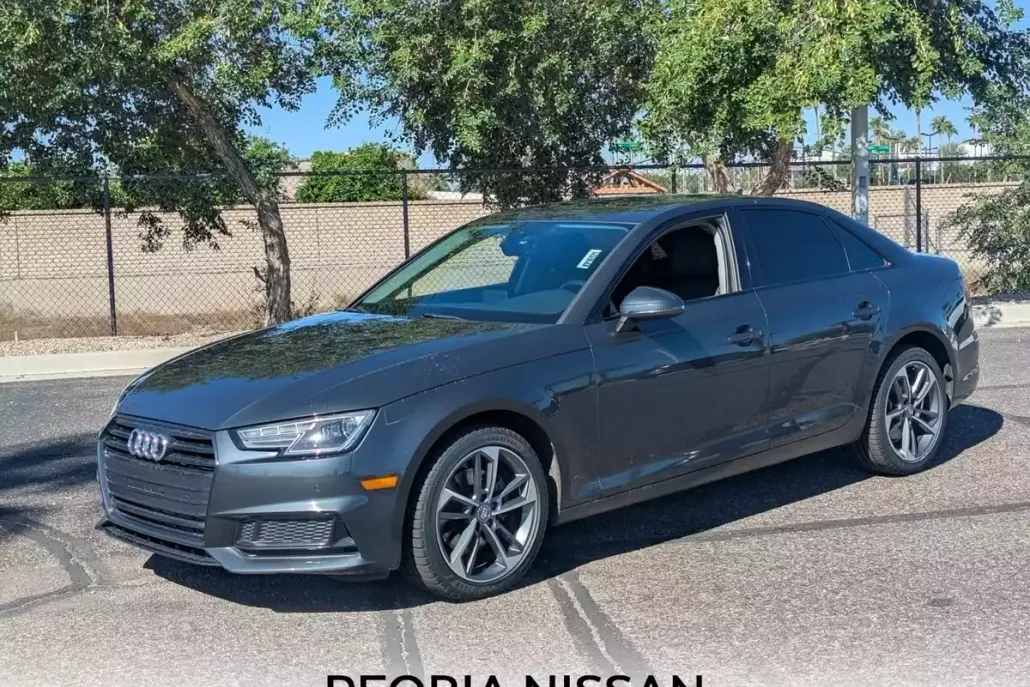 2019 Audi A4 2.0T Premium photo 1