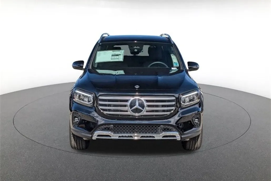 2025 Mercedes Benz GLB 250 4MATIC photo 1