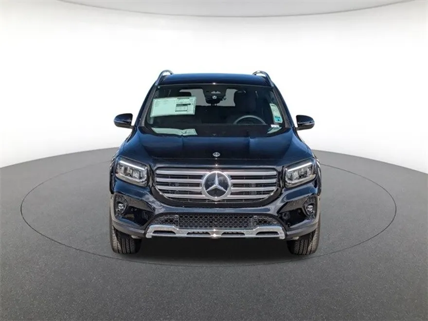2025 Mercedes Benz GLB 250 4MATIC photo 1