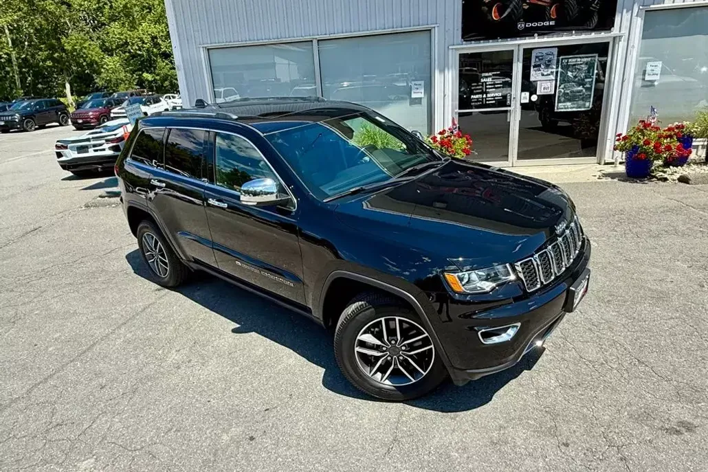 2022 Jeep Cherokee Limited photo 1