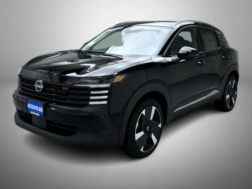 2025 Nissan Kicks SR photo 1