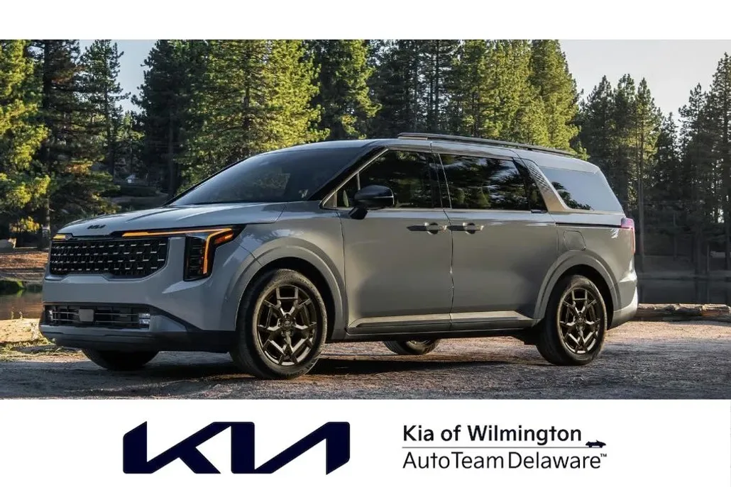 2026 Kia Carnival SX photo 1