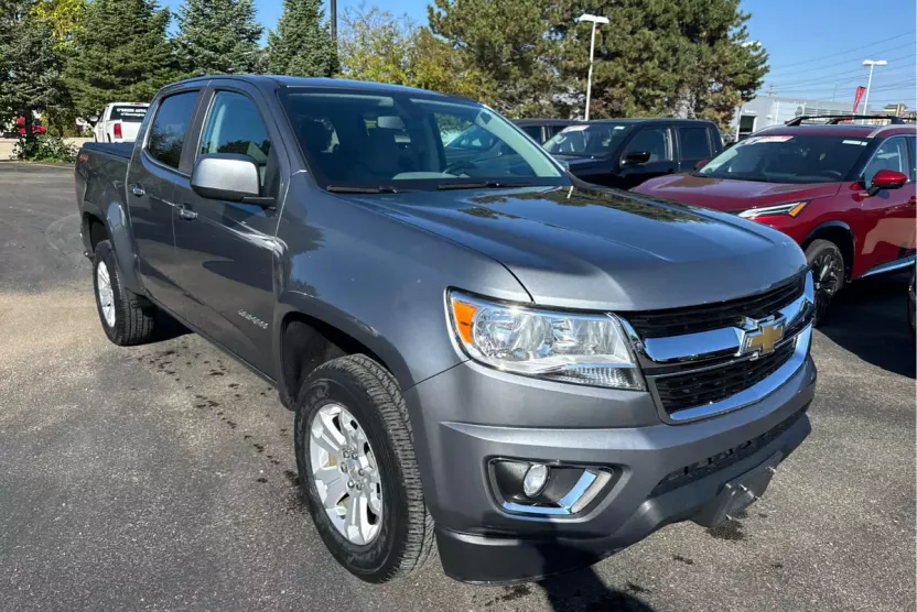 2018 Chevrolet Colorado LT photo 1