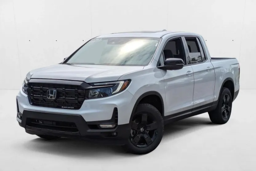 2025 Honda Ridgeline Black Edition photo 1