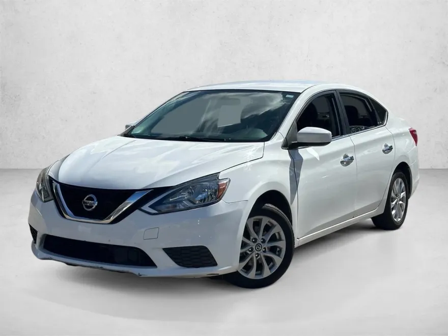 2019 Nissan Sentra SV photo 1
