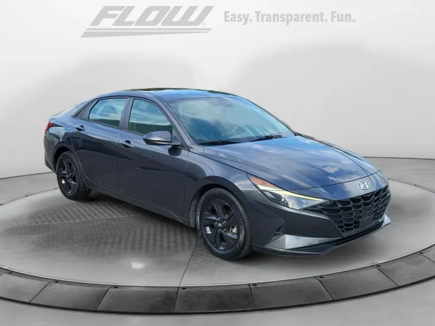 2021 Hyundai Elantra SEL Convenience photo 1