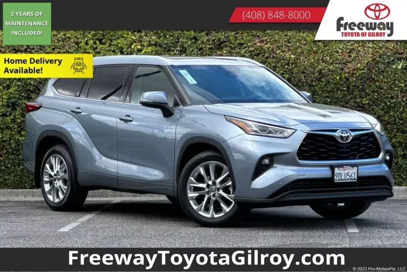 2022 Toyota Highlander Limited photo 1