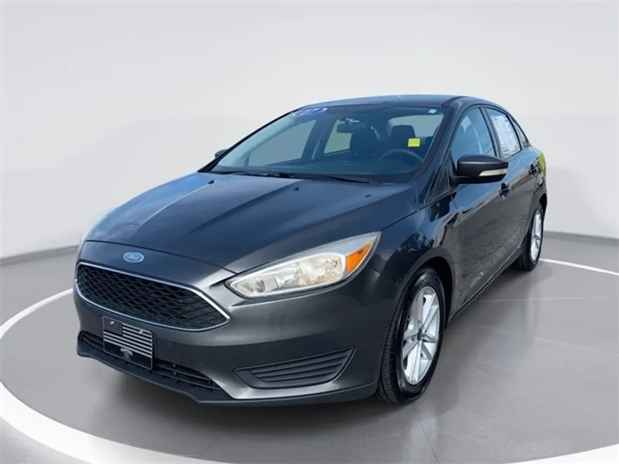 2017 Ford Focus SE photo 1