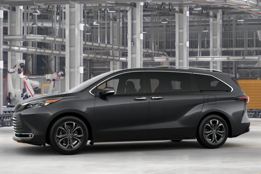 2025 Toyota Sienna Platinum photo 1