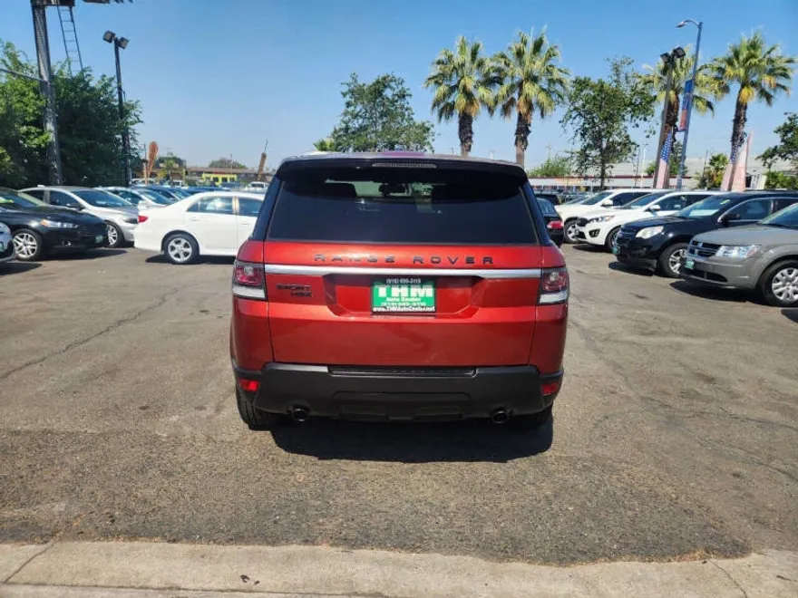 2014 Land Rover Range Rover Sport HSE photo 1