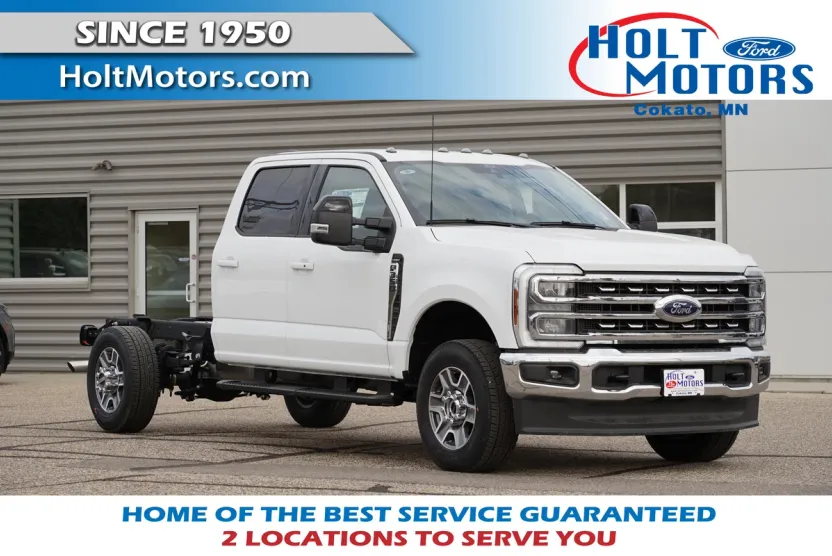 2025 Ford F-350 Lariat photo 1