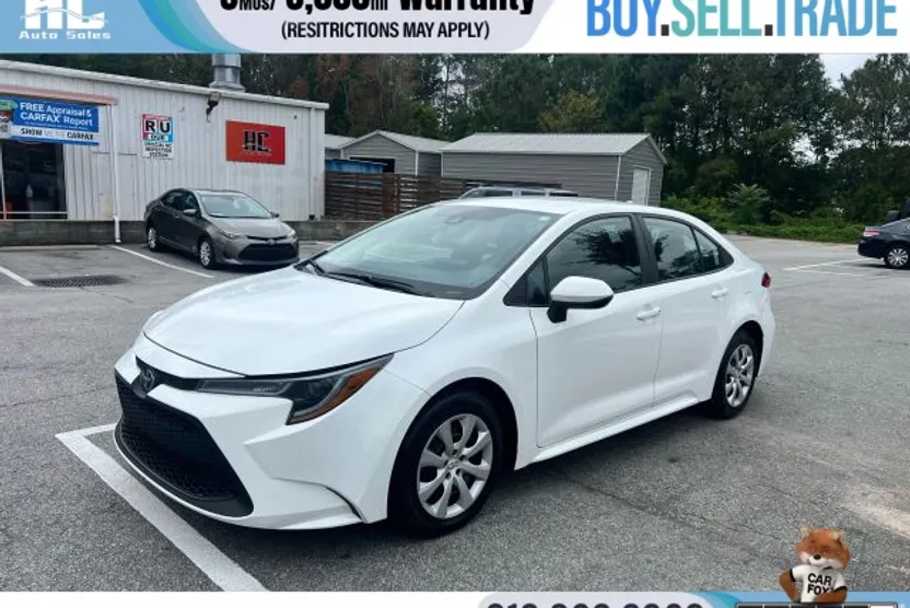 2022 Toyota Corolla LE photo 1