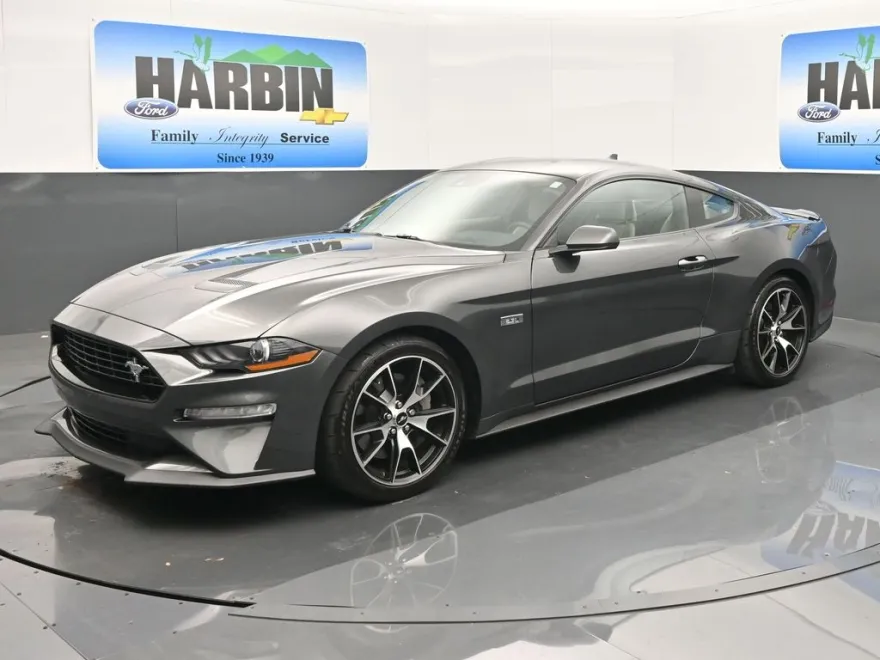 2020 Ford Mustang EcoBoost photo 1