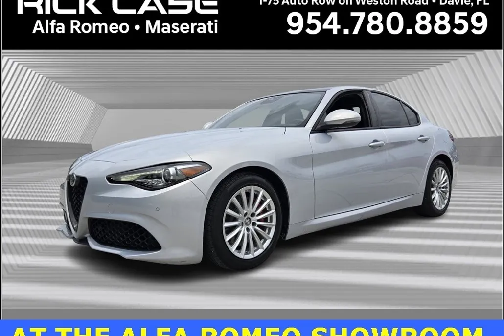 2022 Alfa Romeo Giulia SPRINT photo 1
