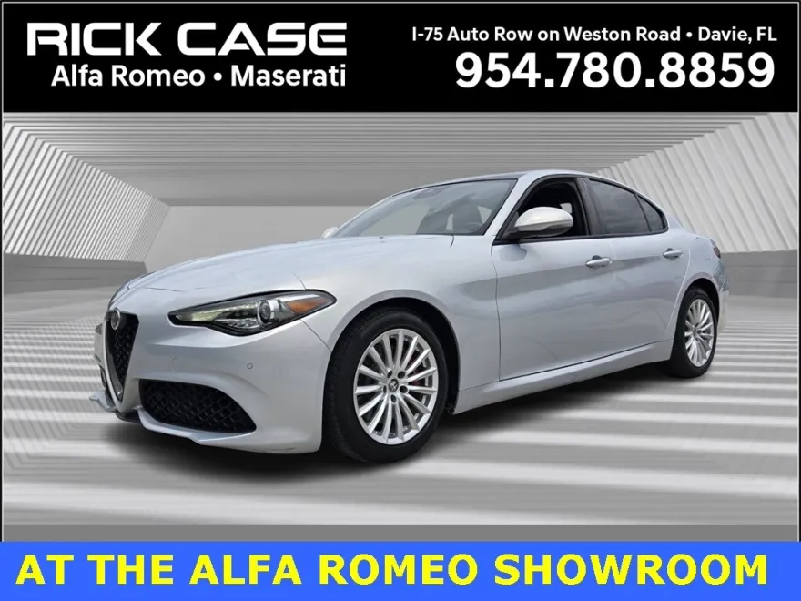 2022 Alfa Romeo Giulia SPRINT photo 1