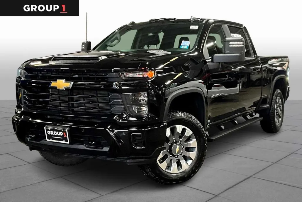 2025 Chevrolet Silverado 2500HD Custom photo 1