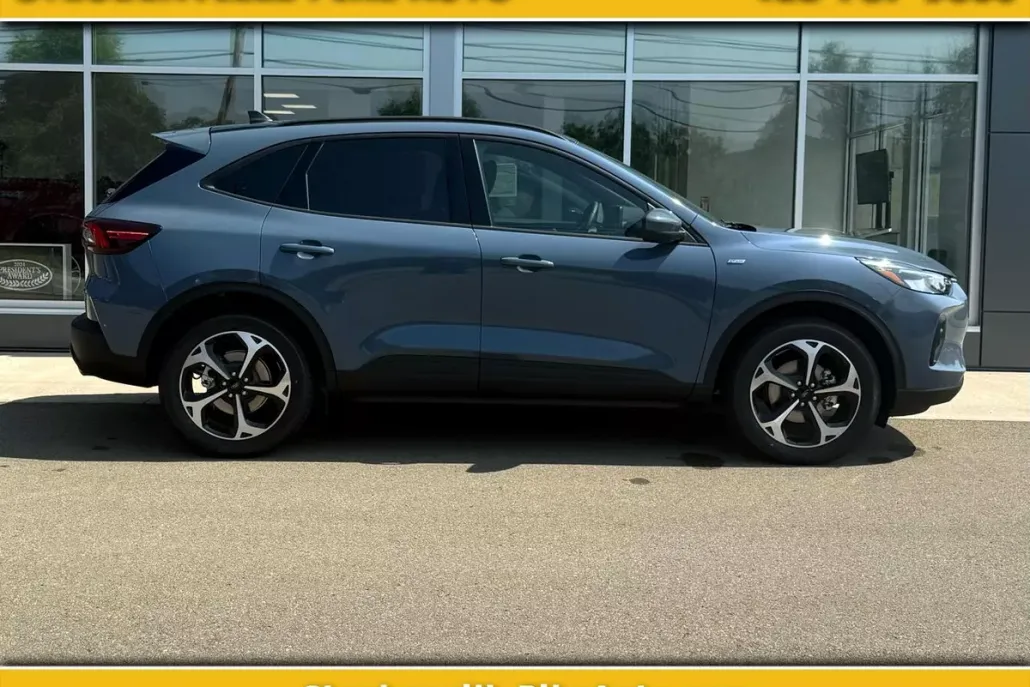 2025 Ford Escape ST-Line Select Hybrid photo 1