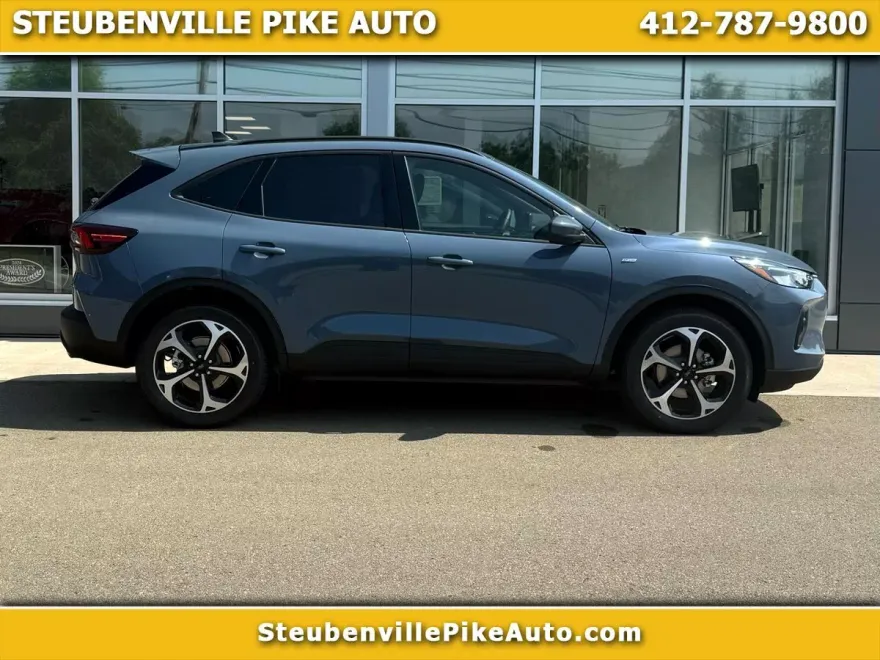2025 Ford Escape ST-Line Select Hybrid photo 1