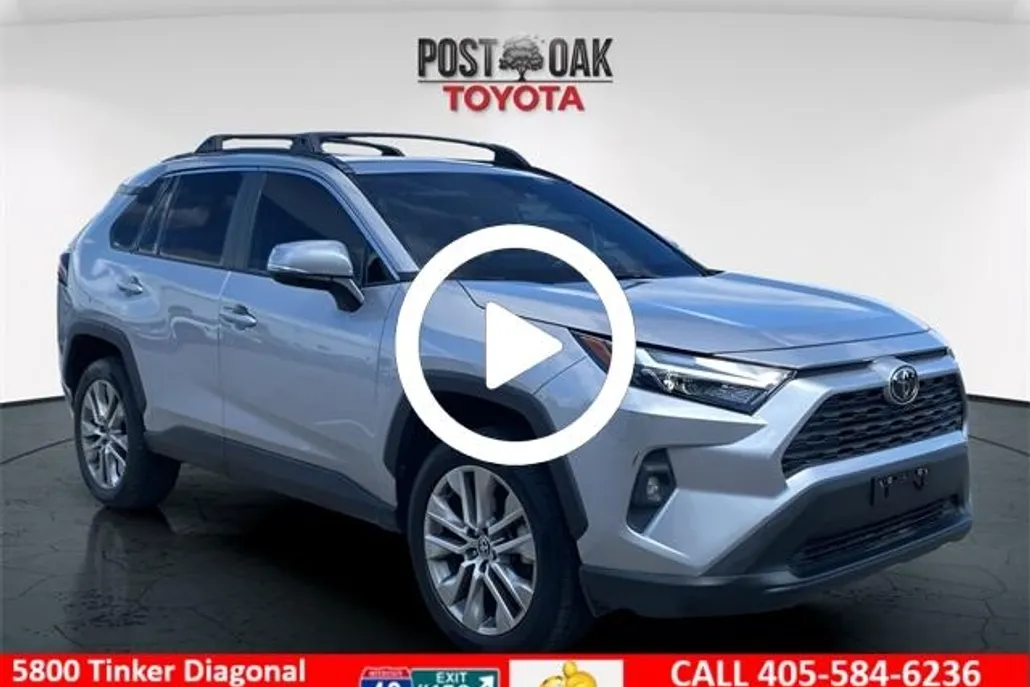 2022 Toyota RAV4 XLE Premium photo 1