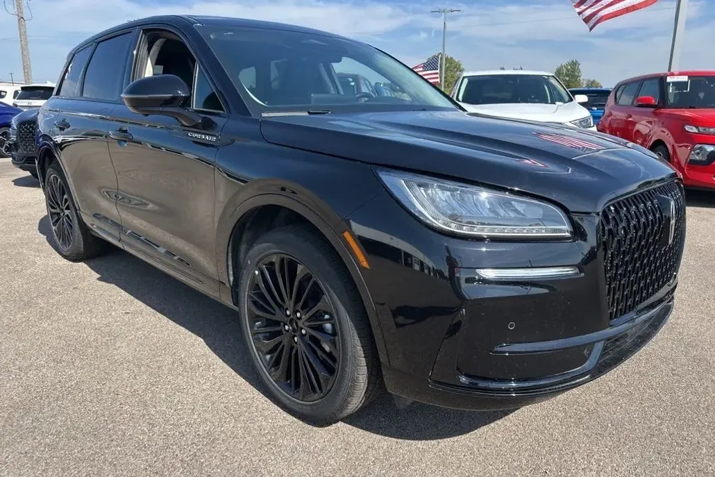 2024 Lincoln Corsair Premiere photo 1