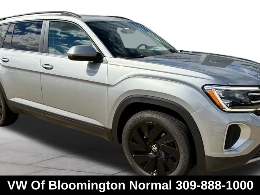 2025 Volkswagen Atlas SE photo 1