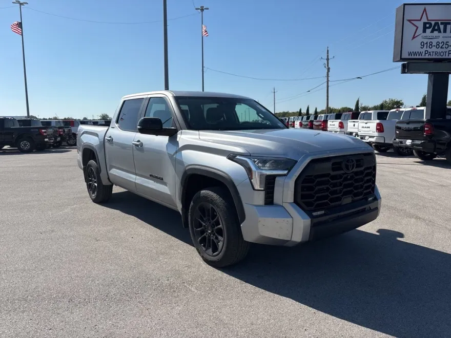 2024 Toyota Tundra Limited photo 1