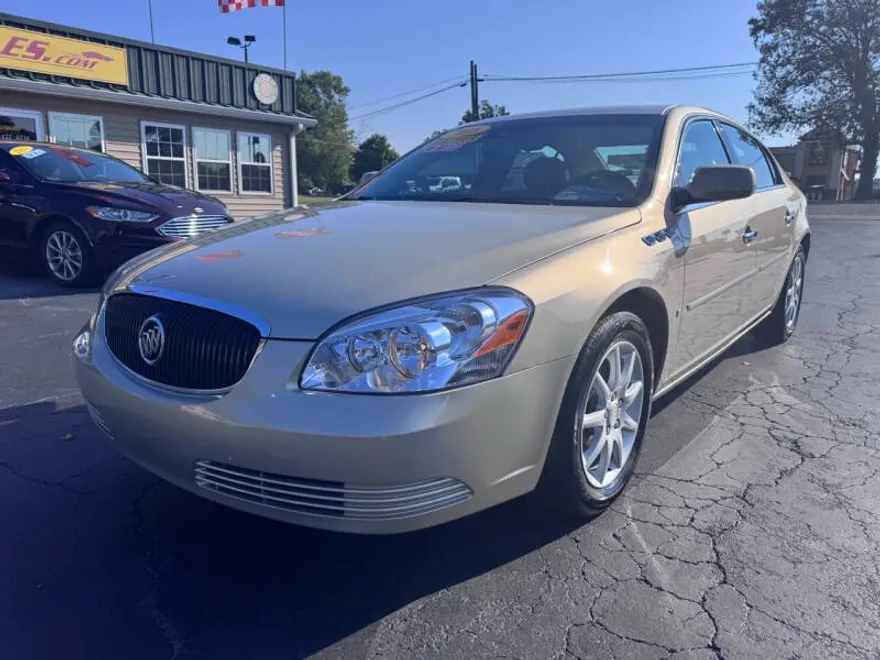 2008 Buick Lucerne CXL photo 1