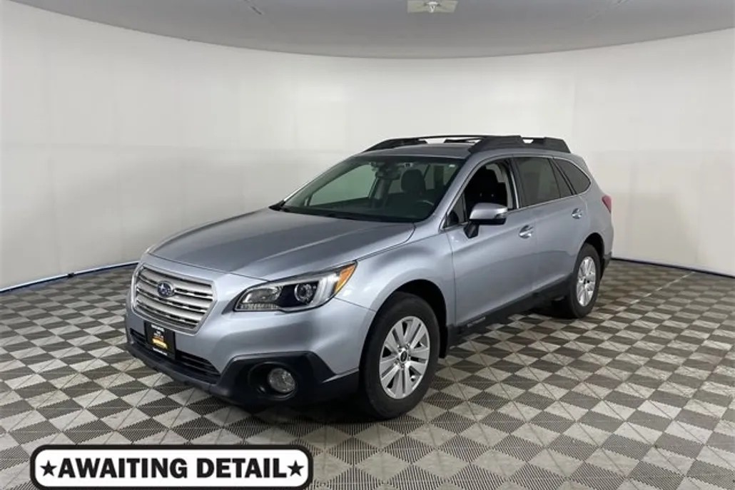 2017 Subaru Outback 2.5i Premium photo 1