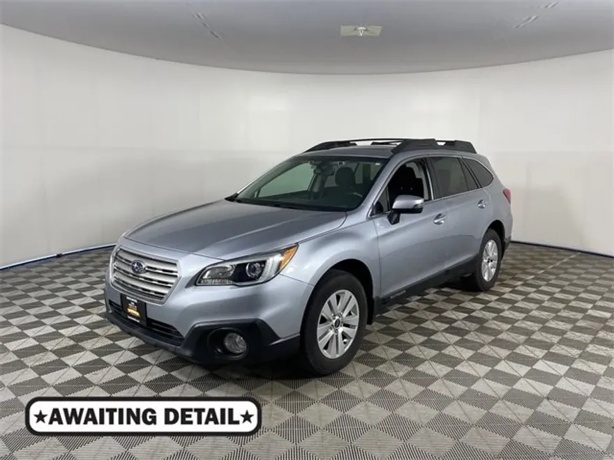 2017 Subaru Outback 2.5i Premium photo 1