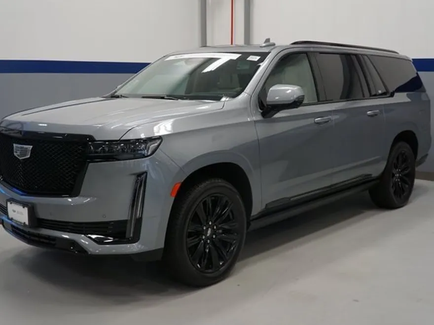 2023 Cadillac Escalade ESV Sport Platinum photo 1