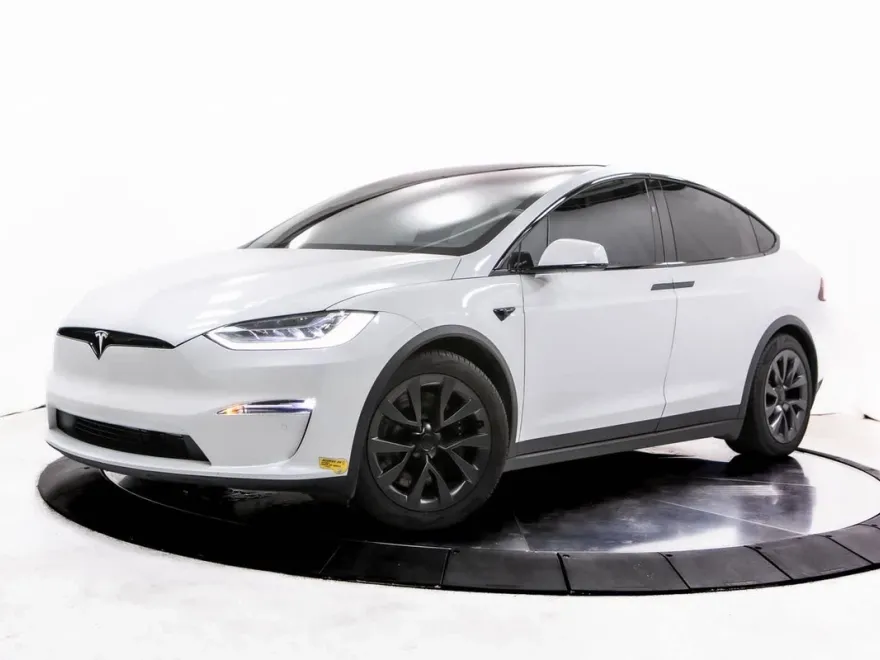 2022 Tesla Model X Plaid photo 1