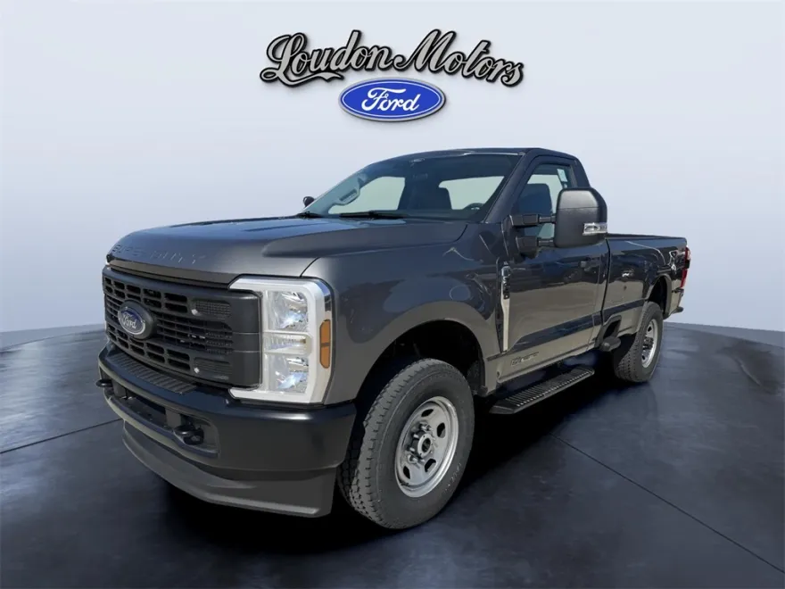 2025 Ford F-350 XL photo 1