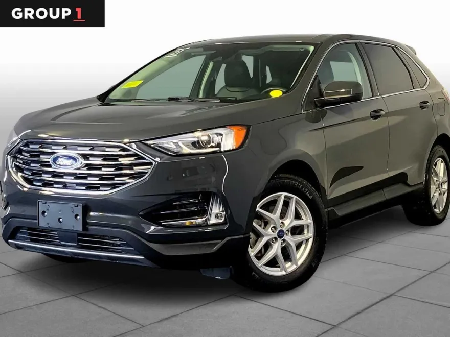 2021 Ford Edge SEL photo 1