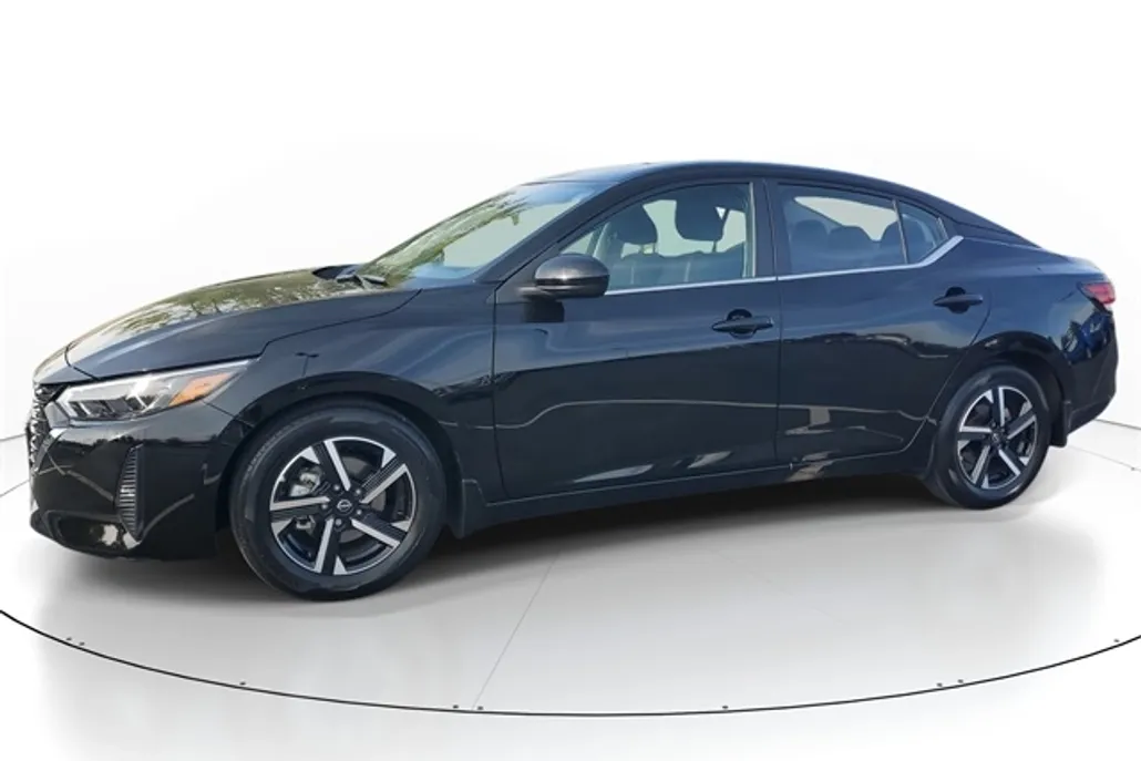 2025 Nissan Sentra SV photo 1